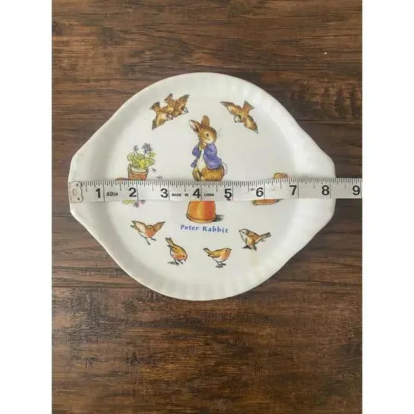 Beatrix Potter Peter Rabbit Gold Trim 2022 Porcelain Plate 8 in - Picture 5 of 5